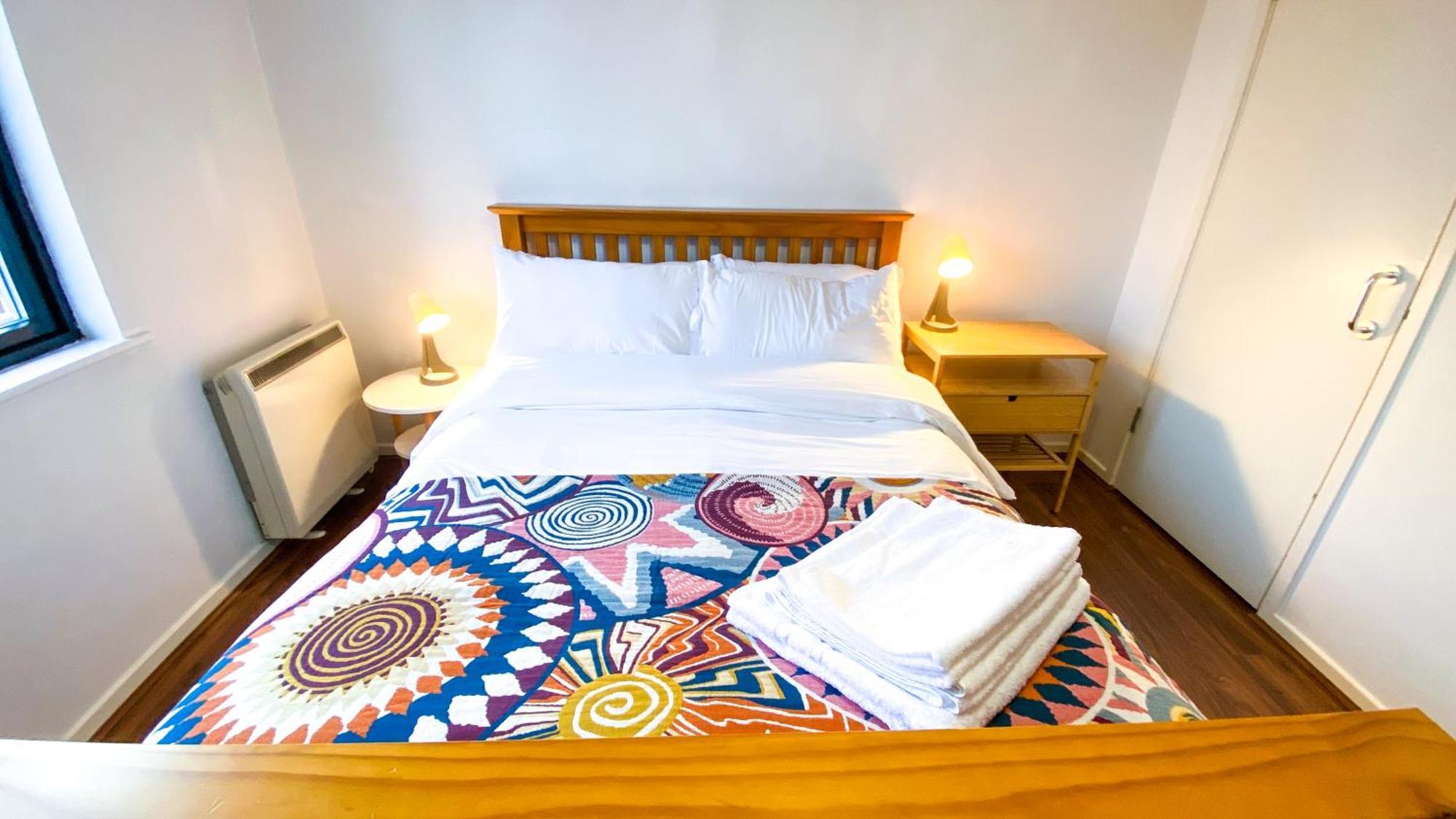 2 Bed Shoreditch Home With Parking Лондон Экстерьер фото